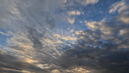 nice sundown gold clouds on the sky backdrop - photo of nature