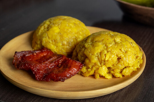 Tacacho con cecina