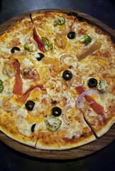 Vegetable Pizza with Mozzarella Cheese