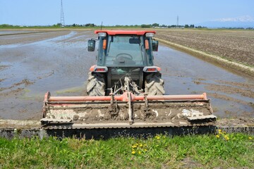 農業機械 トラクター