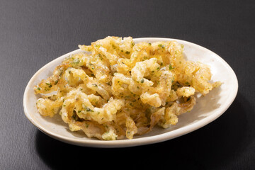 帆立貝ひも　あおさ天ぷら