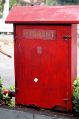 Dirty and outdated hydrant box