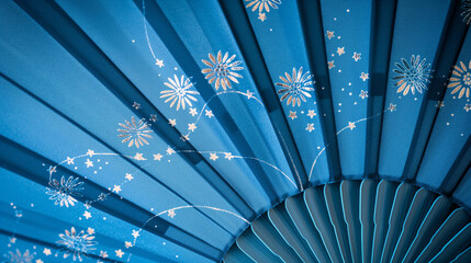 青い扇子_星と花柄_Blue fan with star and flower pattern