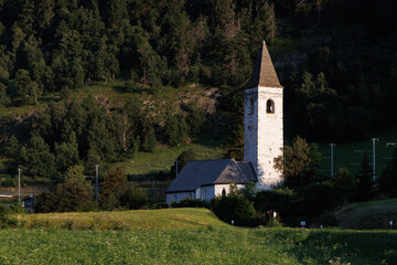 Church San Güerg, Lavin