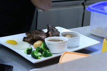 FOOD PHOTOGRAPHY ON TABLE SERVE