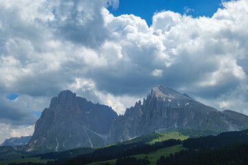 Fototapeta premium Seiser Alm (Italian: Alpe di Siusi, Ladin: Mont Sëuc) is a Dolomite plateau and the largest high-elevation Alpine meadow in Europe. Located in Italy's South Tyrol province in the Dolomites