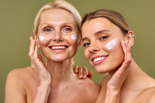 Skincare set for moms daughters to boost confidence and bond through pampering for radiant skin