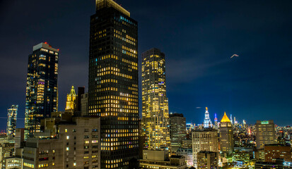 Obraz premium Stunning city view of New York city at dark night