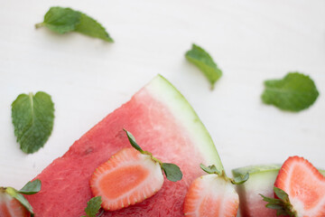 watermelon in ​​wastrawberry 
