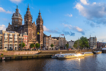 Fototapeta premium Basilica of Saint Nicholas located in the Old Center district of Amsterdam, Netherlands
