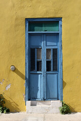Fototapeta premium Blue door in Campeche Mexico