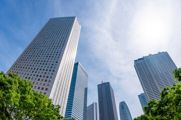 西新宿の高層ビル