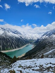 View on the way to Olpererhütte