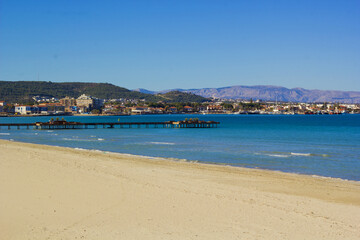 view of the bay of the city of island