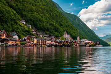 Fototapeta premium Panoramic view of the village of Hallstatt on Lake Hallstatt in Austria.