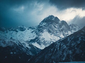 Snowstorm on the mountain wallpaper