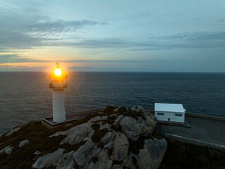 Faro de Roncadoiro de Lugo con vistas al Golfo de Vizcaya