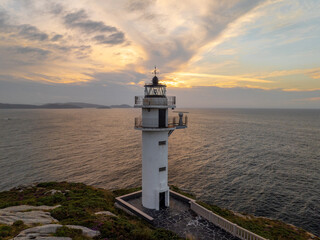 Faro de Roncadoiro de Lugo con vistas al Golfo de Vizcaya © Fotos ZonaFreeDrone