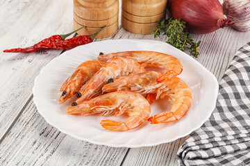 Gurmet king prawn in the bowl