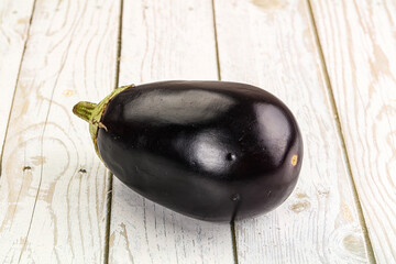 Raw ripe organic eggplant vegetable