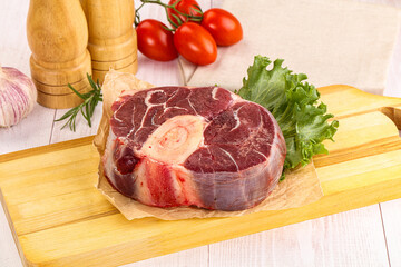 Raw beef ossobuco for roast