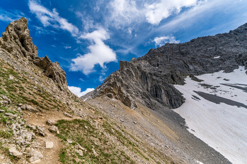Panoramic mountain tour in Ehrwald via the Tajatorl to the Drachensee and Seebensee lakes