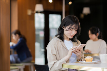 若い女性