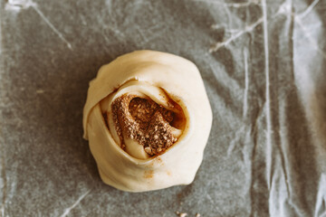 bake craft rolls with cinnamon and sugar