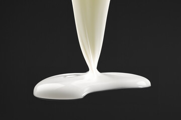 흐르는 액체 하얀 우유 아래에 고인