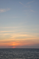 romantscher Sonnenuntergang am Atlantik in Fecamp - romantic sunset on the Atlantic in Fecamp