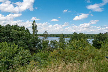Von oben über den Tankumsee und sein Ufer gesehen