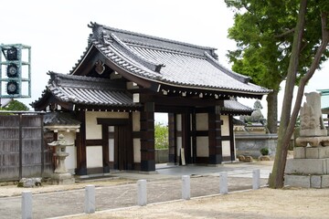 Obraz premium Gate of Fukiage Shrine in Imabari Castle