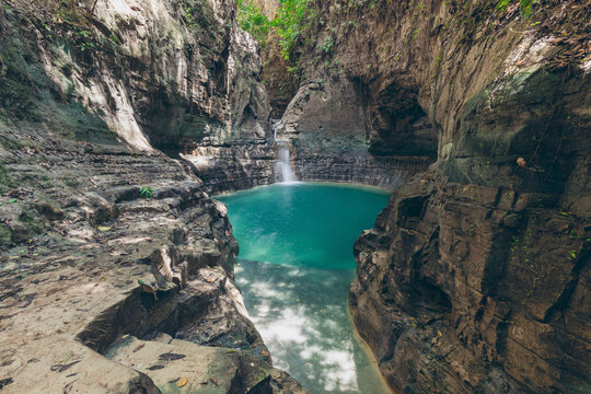 Stunning lagoon and waterfall at Air Terjun Wai Marang on the island of Nusa Tenggara Timur, Indonesia; Ngaru Kanoru, Umalulu, East Sumba Regency, East Nusa Tenggara, Indonesia
