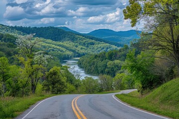 Fototapeta premium Kentucky Nature. Serene Landscape of Forest-Covered Mountains with River View
