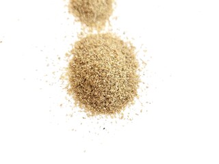 Ground fennel for better taste.