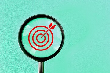 ビジネス目標や戦略、ターゲット