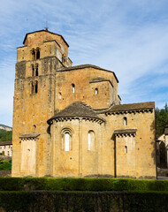 Obraz premium Architectural building of Iglesia de Santa Maria church in the town of Santa Cruz de la Seros in Aragon