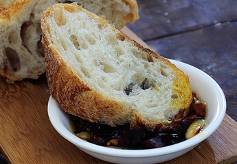slice of bread of chilli oil