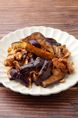 茄子と豚肉の辛味噌炒め