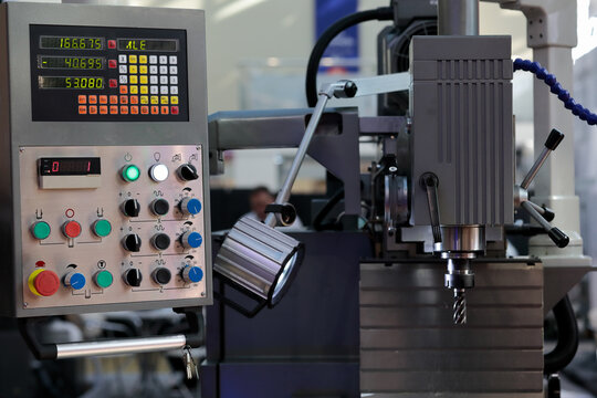 vertical milling machine with DRO system