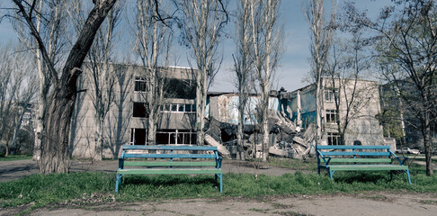 destroyed school in a city lost in the war in Ukraine