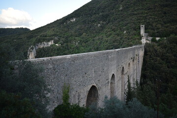 Obraz premium Spoleto, Umbria, ponte romano,