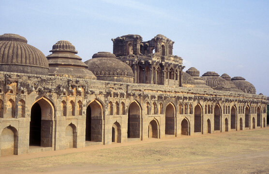 INDIA KARNATAKA HAMPI TREASURES OF DECCAN PLATEAU