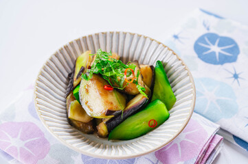 水ナスとキュウリの浅漬け