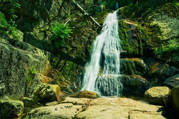Wodospad Wielki Stolpich w letni upalny dzień © Jerzy