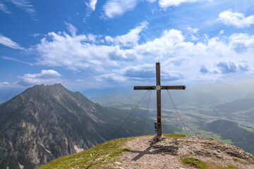Gipfelkreuz des Stoderzinken, Gröbming, Steiermark, Österreich