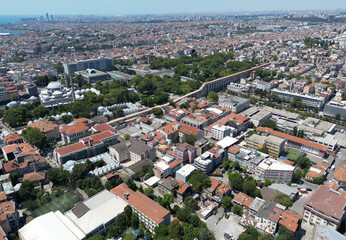 Fototapeta premium Aerial view of the Historical Bozdoğan Aqueduct and its surroundings in Istanbul, Turkey