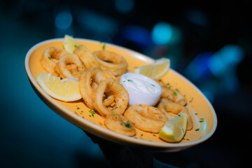 rabbas en plato - fotografia 50 mm