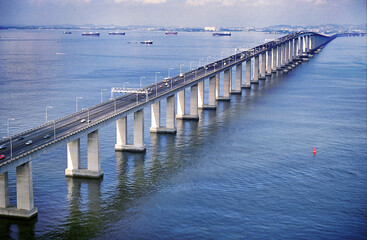Rio-Niteroi Bridge is a box girder bridge crossing Guanabara Bay, in the State of Rio de Janeiro....