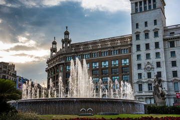 Arquitectura de la Plaza de Cataluña, Barcelona, España